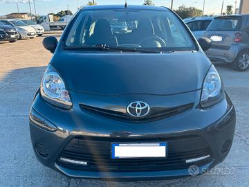 Toyota Aygo 1.0 12V VVT-i 5 porte Active Connect