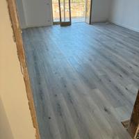 pavimento laminato SPC 