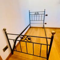 Letto singolo in ferro battuto