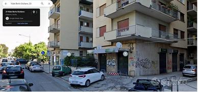 LOCALE COMMERCIALE: VIA BORIS GIULIANO poco distan