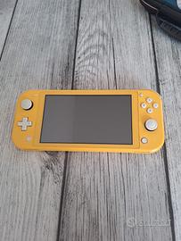 Nintendo switch lite gialla + custodia