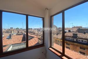 Quattro locali con altana in Zona Albinelli