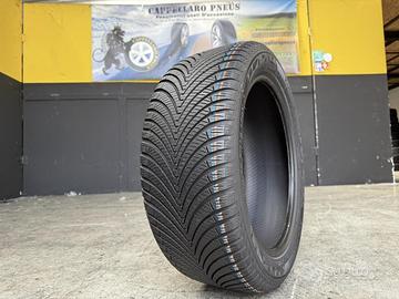 1 Gomma 245/45R18 100Y Kumho 4 Stagioni 95%residui