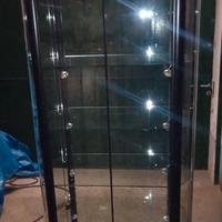 Vetrina espositiva in vetro con 10 faretti 