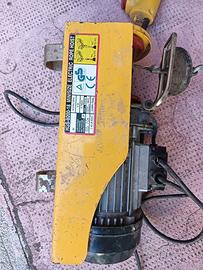 Montacarichi elettrico