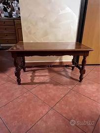 Tavolino da salotto in legno color noce – 90×45 cm
