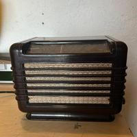 Antica radio Mediator M 111 U, 1947.Made Svizzera