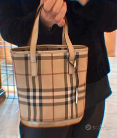 Borsa Burberry secchiello vintage
