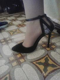 Décolleté Cinti nere decorate con strass
