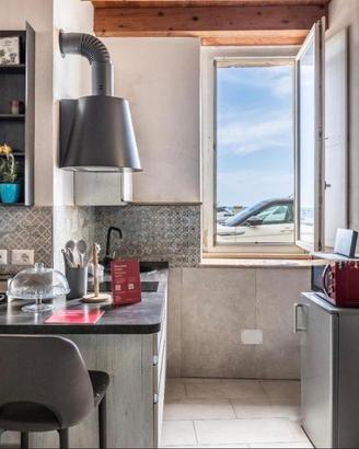 ORTIGIA - MONOLOCALE DI 45 MQ SUL MARE