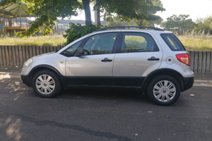 Autovettura Fiat Sedici