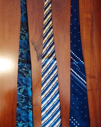 3 cravatte di alta sartoria con fantasie varie