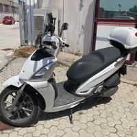 Kymco People 300 - 2015