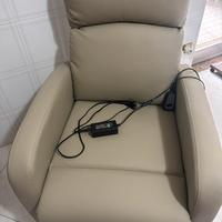 Poltrona reclinabile elettrica Cribel - come nuova