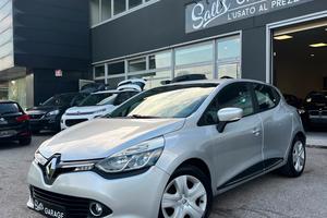 Renault Clio 1.2 75CV Neopatentati