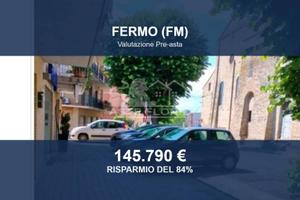Immobile in asta di 2500 m² a Fermo