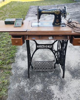 Singer  15