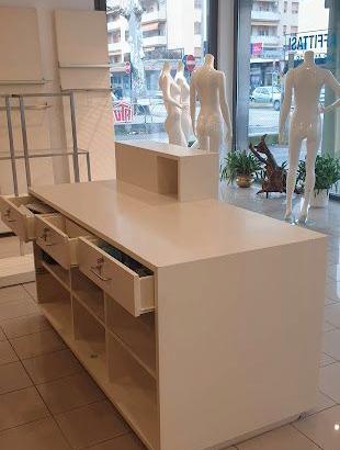 ARREDO NEGOZIO
