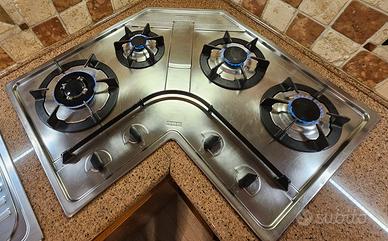 Piano cottura angolare Franke Design Plus DPA 3GAV