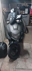 Scooter 125 incidentato