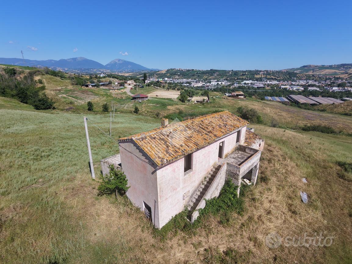 TERRENO A CASTELLALTO - Vista 2