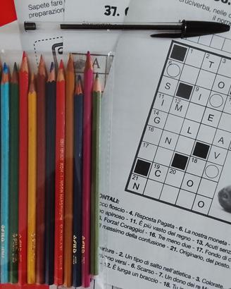 Colori+Temperino+Penna+Giochi educativi 