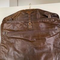 Due porta abiti in pelle