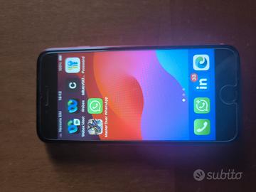 iPhone SE 2020 64GB + Kit Accessori Completo