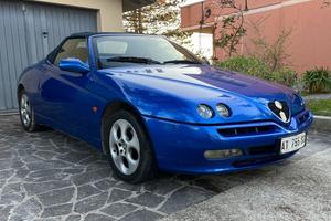 Alfaromeo Spider 916