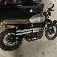 Triumph Bonneville T100-2015