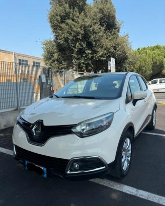 Renault Captur 0.9 TCe 90 CV S&S Live – 2014
