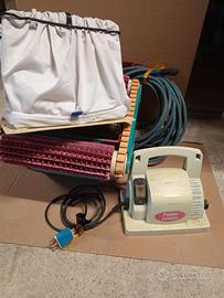 Pulitore automatico per piscine Dolphin