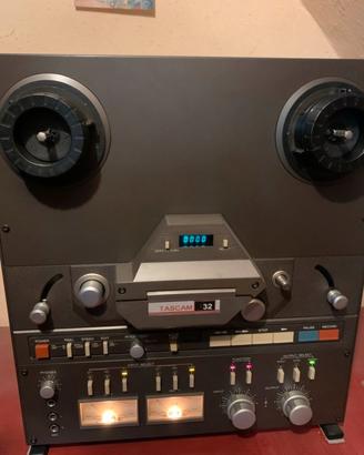 registratore tascam 