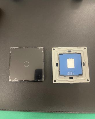 Interruttore touch con luce