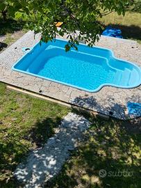 Piscina in vetroresina 5.4x3,2 m Trasporto incluso