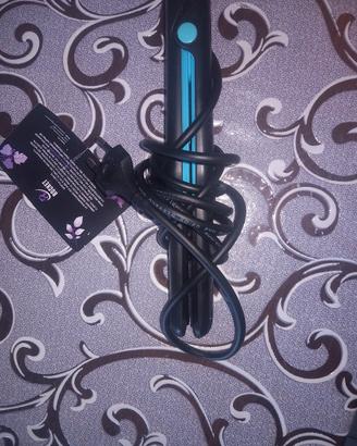 tre piastre per capelli 