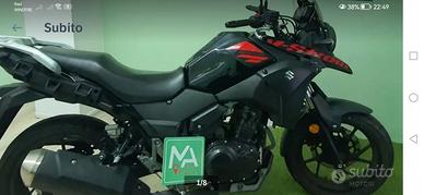 Suzuki Vstrom 