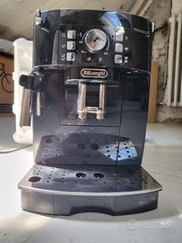 De longhi Magnifica S