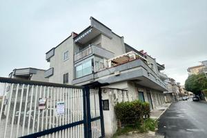 3 LOCALI A VILLARICCA