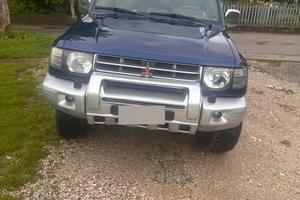 Mitsubishi  Pajero 2500 GLS