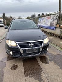 RICAMBI MUSO MOTORE VOLKSWAGEN PASSAT CDG 1.4 B