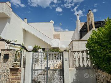 PORZIONE DI BIFAMILIARE A GALLIPOLI