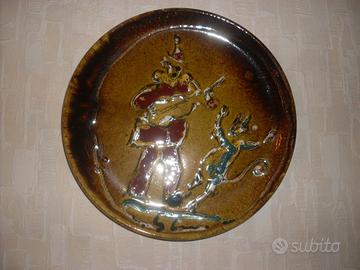 Piatto in ceramica “I Pagliacci” di Umberto Ghersi