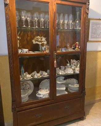 Vetrina fine 1800 restaurata