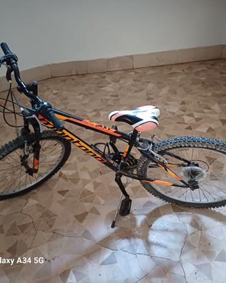 Bicicletta mountain bike Montana Escape 24
