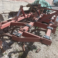 Attrezzi agricoli usati