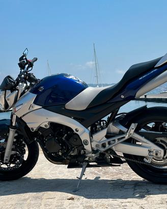 Suzuki GSR 600