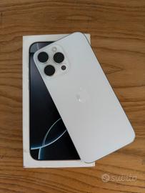 IPhone 16 Pro Max - batteria 100%  pari al nuovo