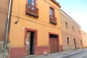 Ampia casa singola con giardino