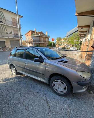 Peugeot usata ed economica subito disponibile!